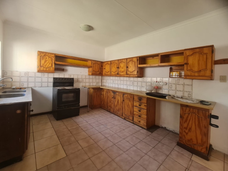 To Let 3 Bedroom Property for Rent in Ifafi North West